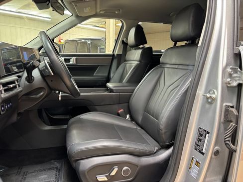 Used 2025 Hyundai Santa Fe SEL FWD image 29