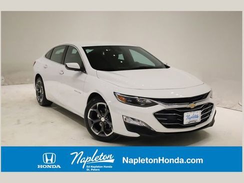 Used 2023 Chevrolet Malibu LT image 1