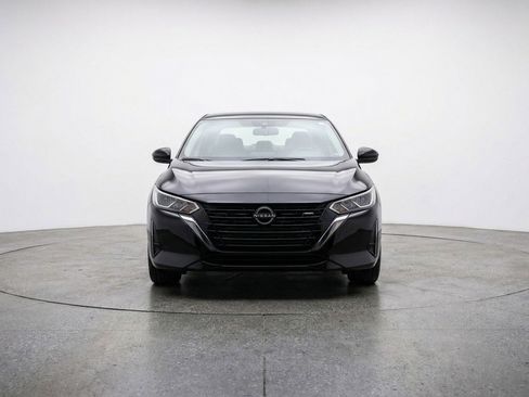 Used 2025 Nissan Sentra S image 2