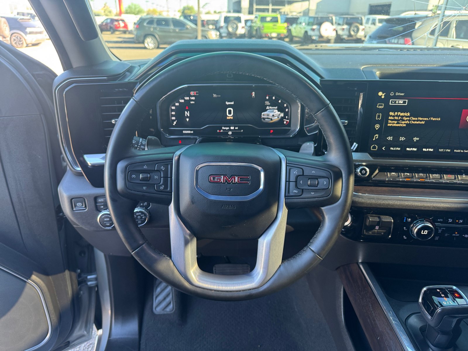 Used 2024 GMC Sierra 1500 SLT w/ SLT Premium Plus Package AWD/4WD image 15
