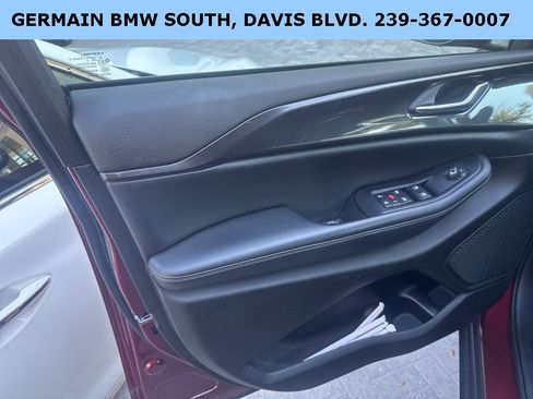 Used 2023 Jeep Grand Cherokee Altitude image 39