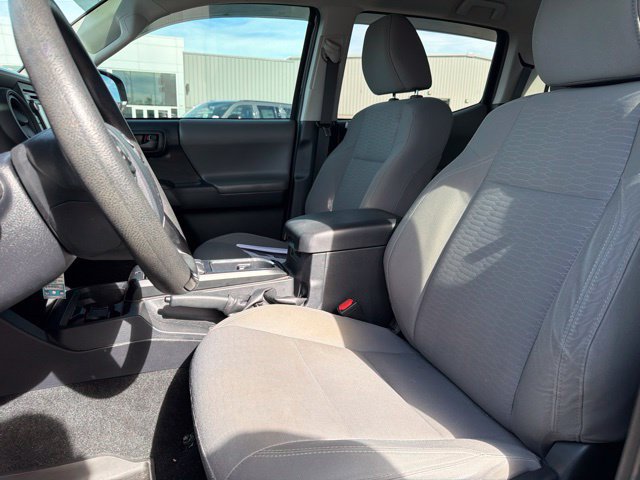 Certified 2019 Toyota Tacoma SR w/ SR Convenience Package AWD/4WD image 13