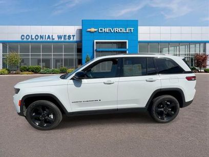 Used 2023 Jeep Grand Cherokee Limited w/ Black Appearance Package