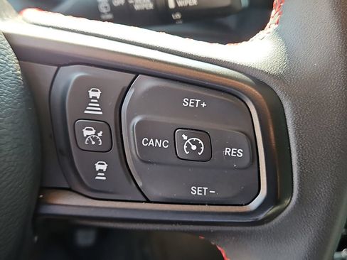 Used 2024 Jeep Wrangler Unlimited Rubicon AWD/4WD image 25