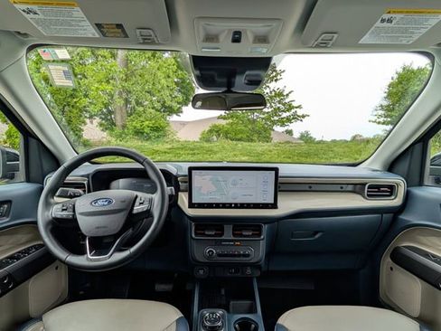 Used 2025 Ford Maverick Lariat w/ 4K Tow Package AWD/4WD image 14