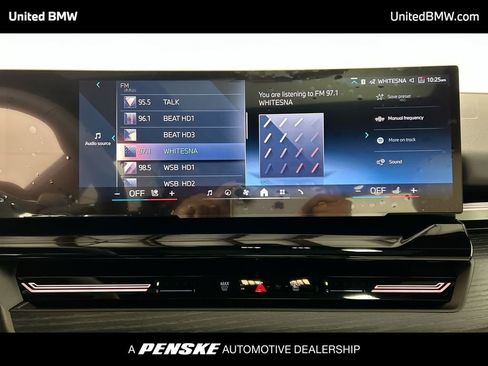 Used 2025 BMW 530i w/ Premium Package image 16