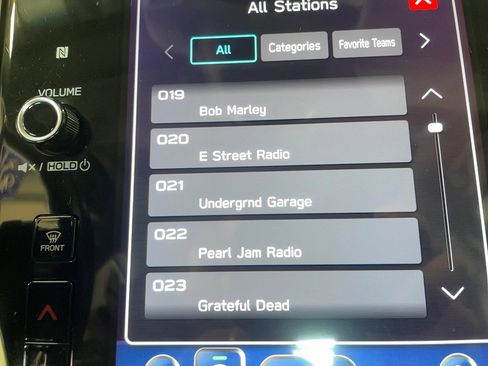 Used 2022 Subaru Legacy Limited image 18