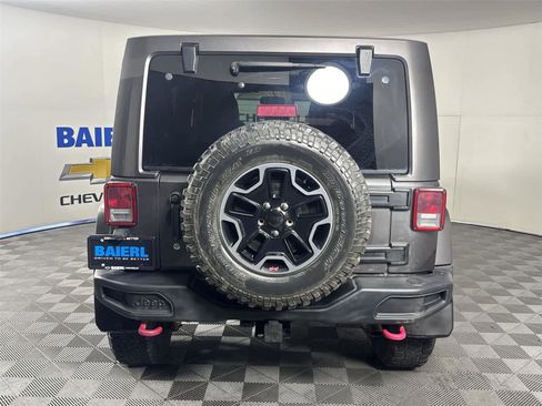 Used 2016 Jeep Wrangler Unlimited Rubicon AWD/4WD image 4