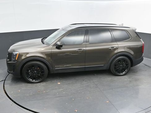 Used 2021 Kia Telluride SX w/ SX Prestige Package image 39