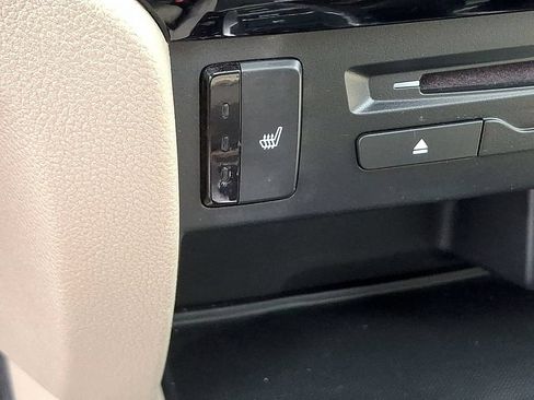 Used 2020 Honda Pilot Touring image 25