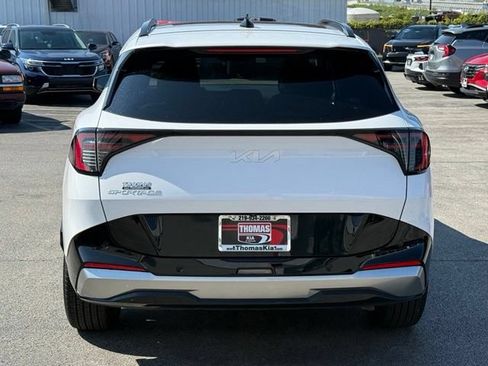 Certified 2026 Kia Sportage SX FWD image 11