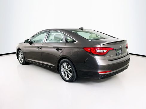 Used 2017 Hyundai Sonata SE FWD image 5