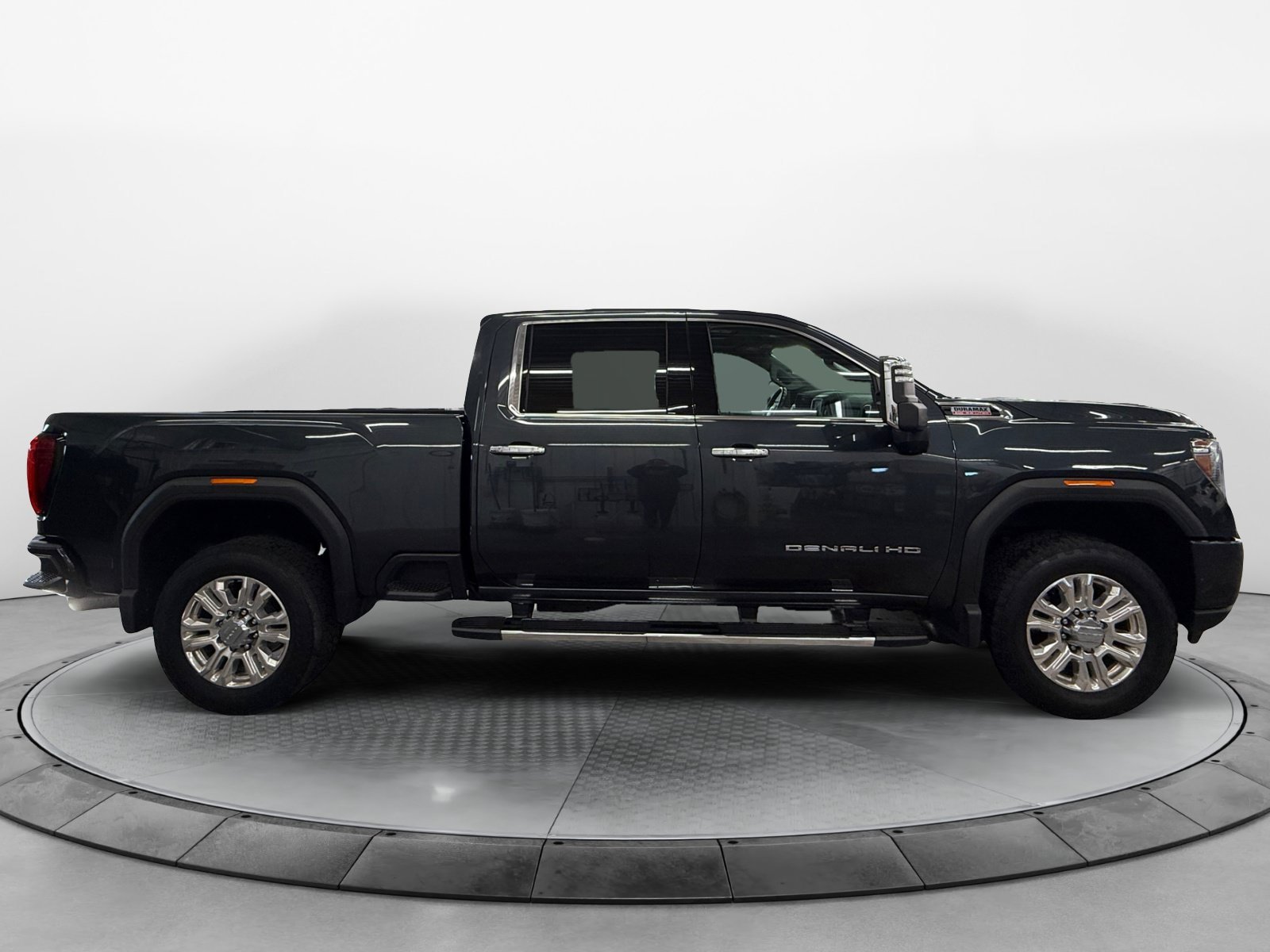 Used 2023 GMC Sierra 2500 Denali w/ Denali Ultimate Package AWD/4WD image 2