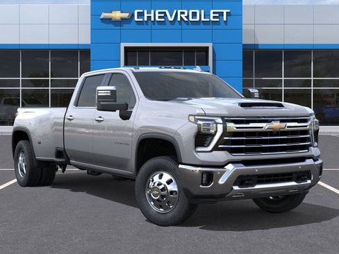 New 2026 Chevrolet Silverado 3500 LTZ w/ LTZ Plus Package image 7