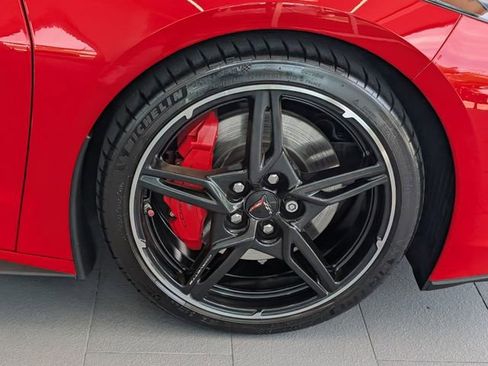 Used 2022 Chevrolet Corvette Stingray Premium Conv w/ Z51 Performance Package RWD image 13