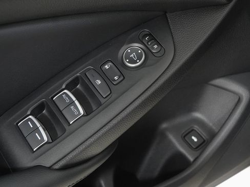 Used 2022 Honda Accord Sport image 18