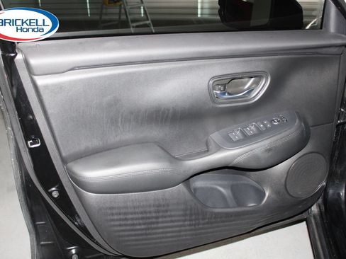 Certified 2024 Honda HR-V LX image 17