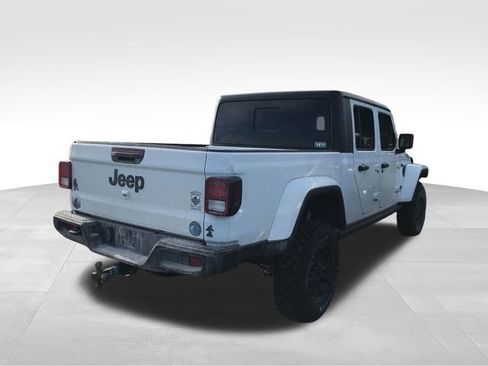 Used 2021 Jeep Gladiator Willys image 2
