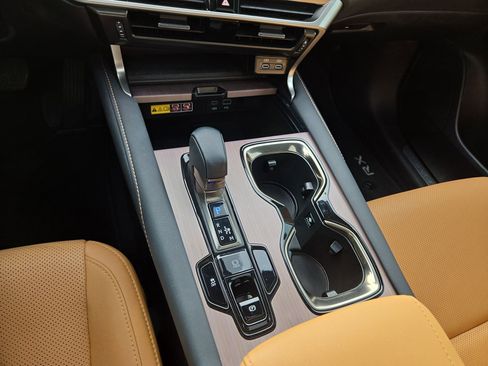 Certified 2024 Lexus RX 350 Premium w/ Accessory Package (Z1) image 22