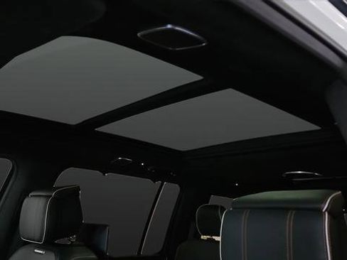 Used 2022 Jeep Grand Wagoneer Series III w/ Rear Seat Video Group 1 AWD/4WD image 12