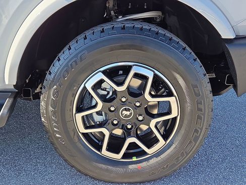 New 2026 Ford Bronco Outer Banks AWD/4WD image 7