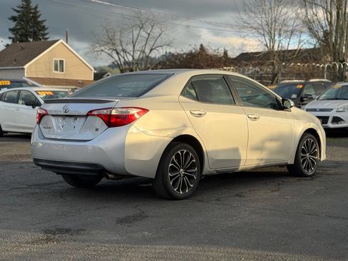 Used 2016 Toyota Corolla S image 4