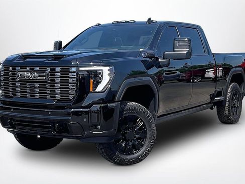 Used 2025 GMC Sierra 2500 Denali Ultimate image 3