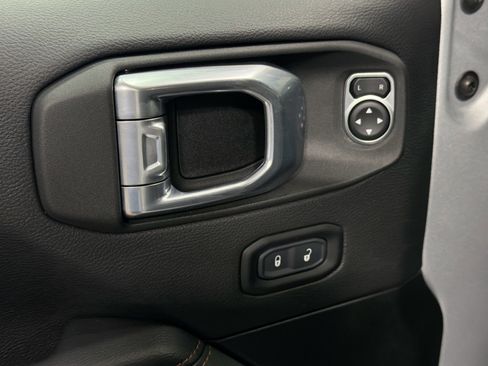 Used 2022 Jeep Wrangler Unlimited Rubicon w/ Trailer Tow Package image 22