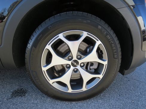 Used 2022 Kia Telluride EX w/ Towing Package image 10