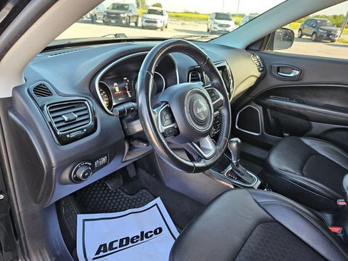 Used 2021 Jeep Compass Latitude FWD image 22
