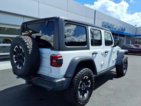 Used 2024 Jeep Wrangler Unlimited Rubicon 4xe AWD/4WD image 7