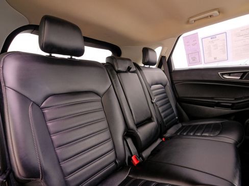 Used 2022 Ford Edge SEL image 18