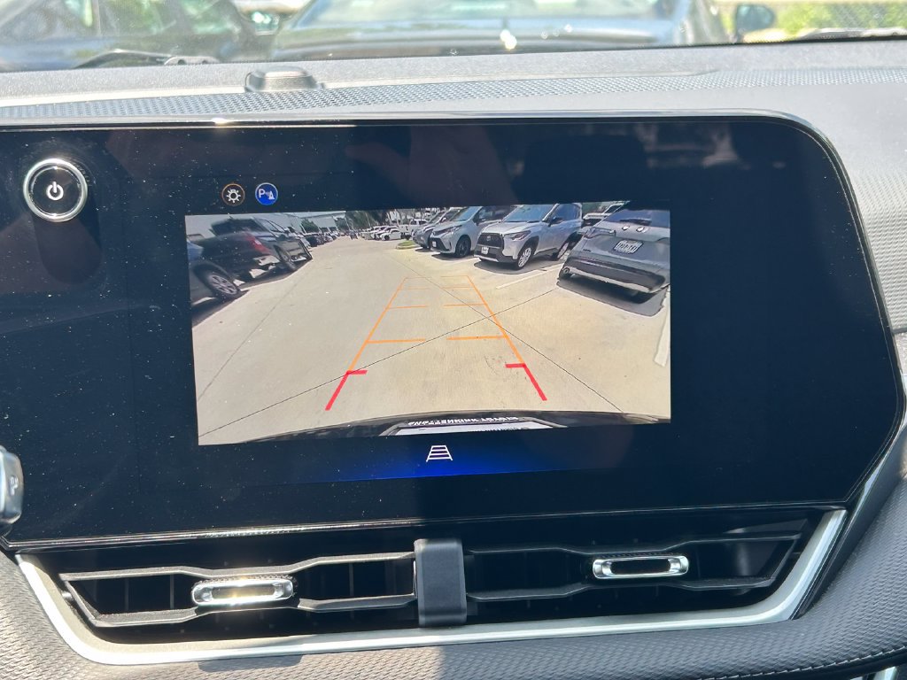 Used 2026 Chevrolet Equinox LT FWD image 28