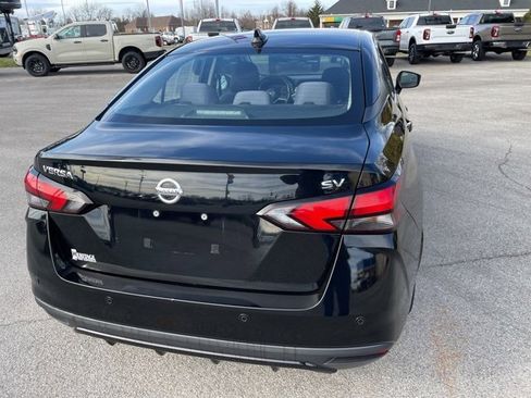 Used 2021 Nissan Versa SV image 8