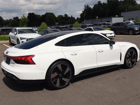 Used 2022 Audi RS e-tron GT w/ Carbon Performance Package AWD/4WD image 5