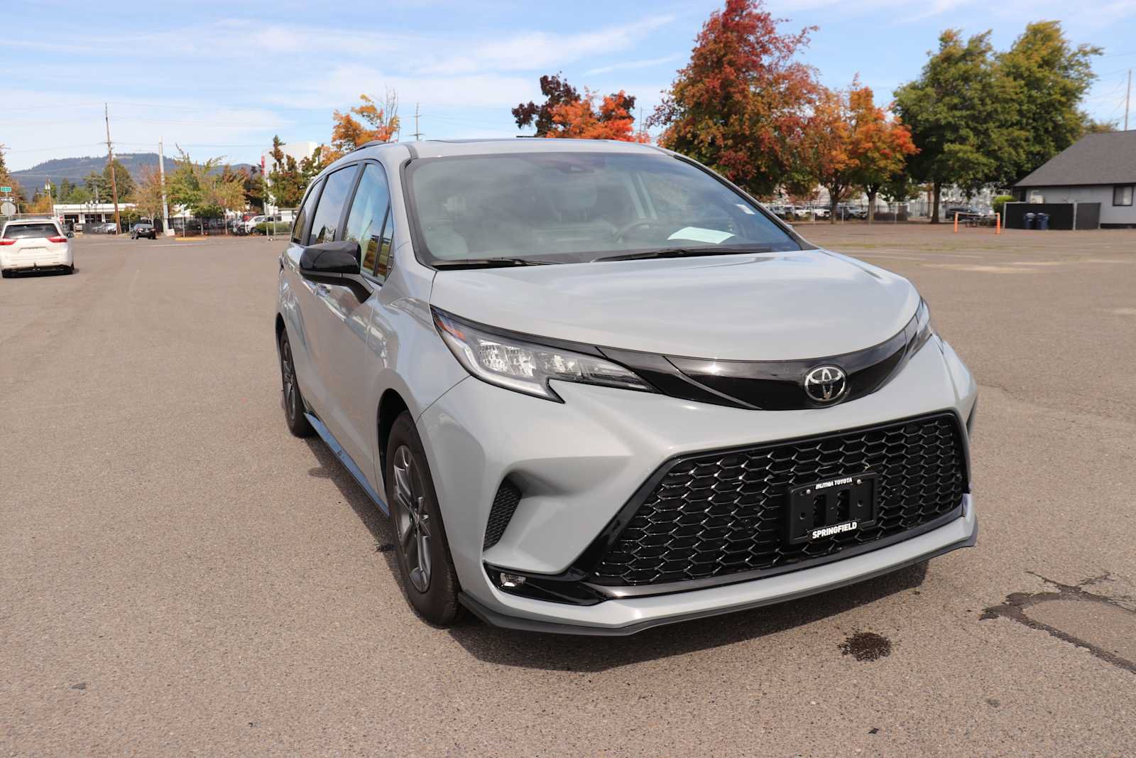 Certified 2026 Toyota Sienna XSE AWD/4WD image 3