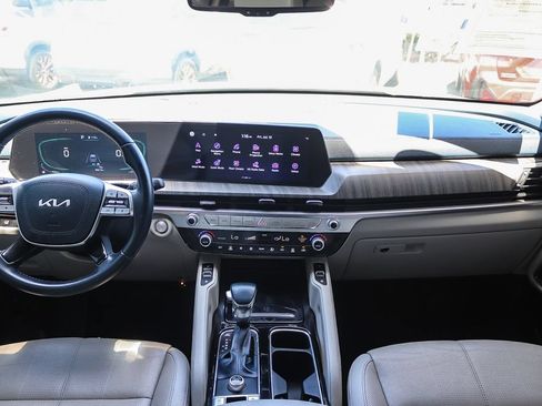Used 2023 Kia Telluride EX w/ EX Captain's Chair Package FWD image 14