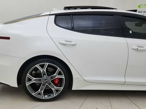 Used 2020 Kia Stinger GT2 AWD/4WD image 7