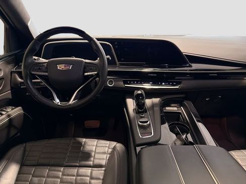 Used 2024 Cadillac Escalade ESV V w/ LPO, ONYX Package image 22