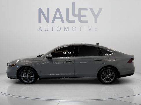 Used 2025 Honda Accord EX-L image 2