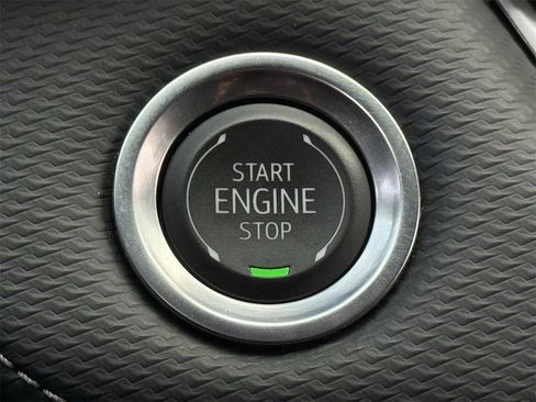 Used 2025 Chevrolet Equinox LT image 18