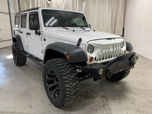 Used 2012 Jeep Wrangler Unlimited Sport image 13