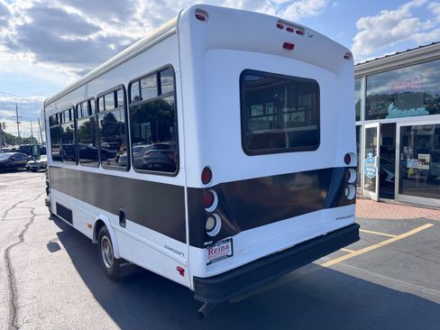 Used 2016 Ford E-450 and Econoline 450 Super Duty w/ Shuttle Bus Prep Package RWD image 8