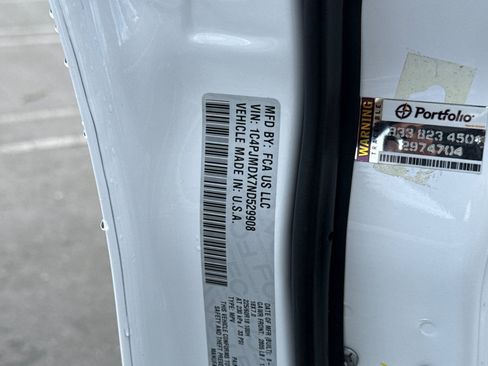 Used 2022 Jeep Cherokee Limited image 24