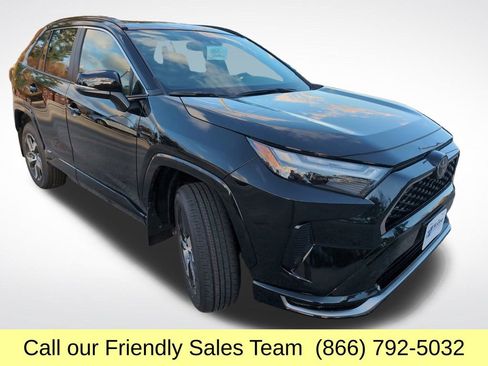 New 2025 Toyota RAV4 SE w/ Weather & Moonroof Package image 7