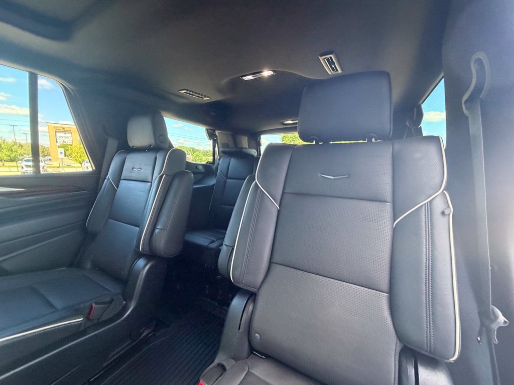 Used 2023 Cadillac Escalade Premium Luxury w/ Performance Package RWD image 17