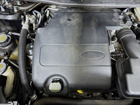 Used 2017 Ford Explorer XLT w/ Equipment Group 202A image 32