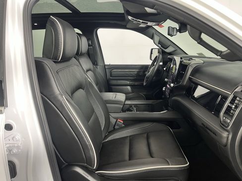 Used 2025 RAM 1500 Limited image 33