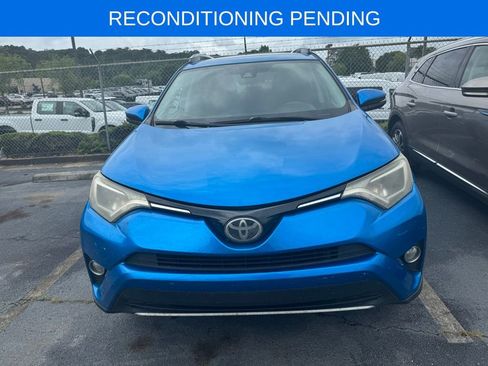 Used 2017 Toyota RAV4 XLE FWD image 1