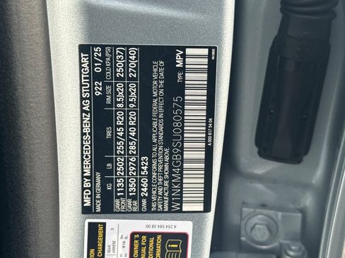 Certified 2025 Mercedes-Benz GLC 300 image 35